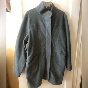 Mountain Hardware Coat, green/gray color, women’s extra large